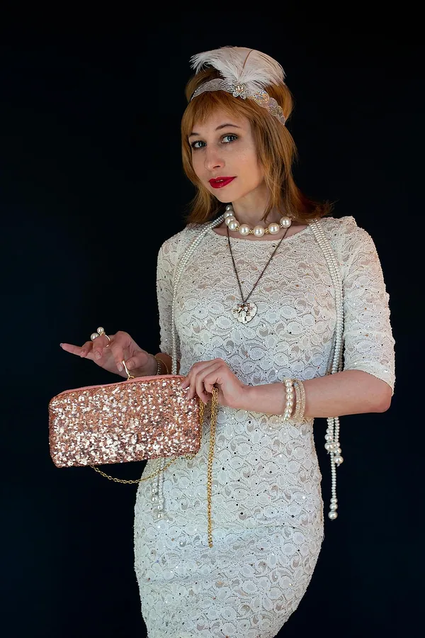 Pembe Pullu Clutch